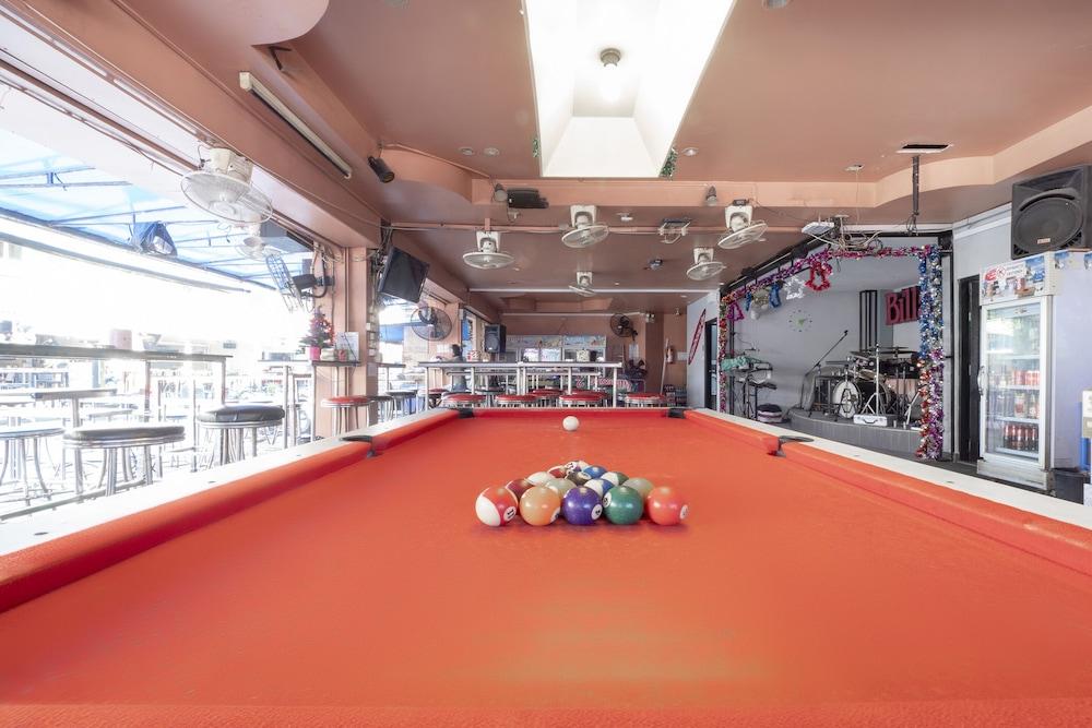 Billabong Hotel Pattaya Bagian luar foto