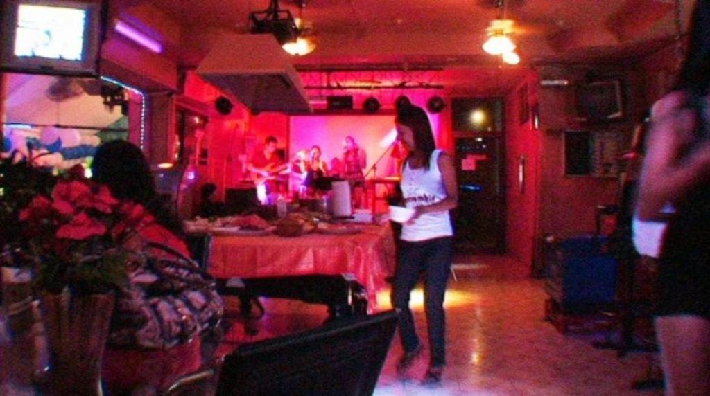 Billabong Hotel Pattaya Bagian luar foto